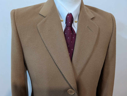 Lumineux manteau de couleur camel en laine