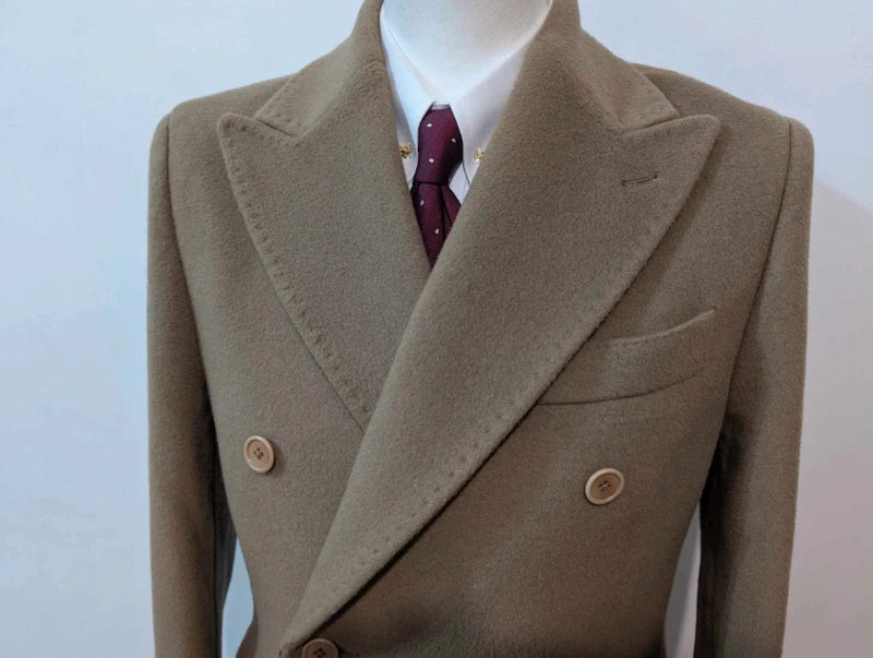 Lumineux manteau croisé camel en laine