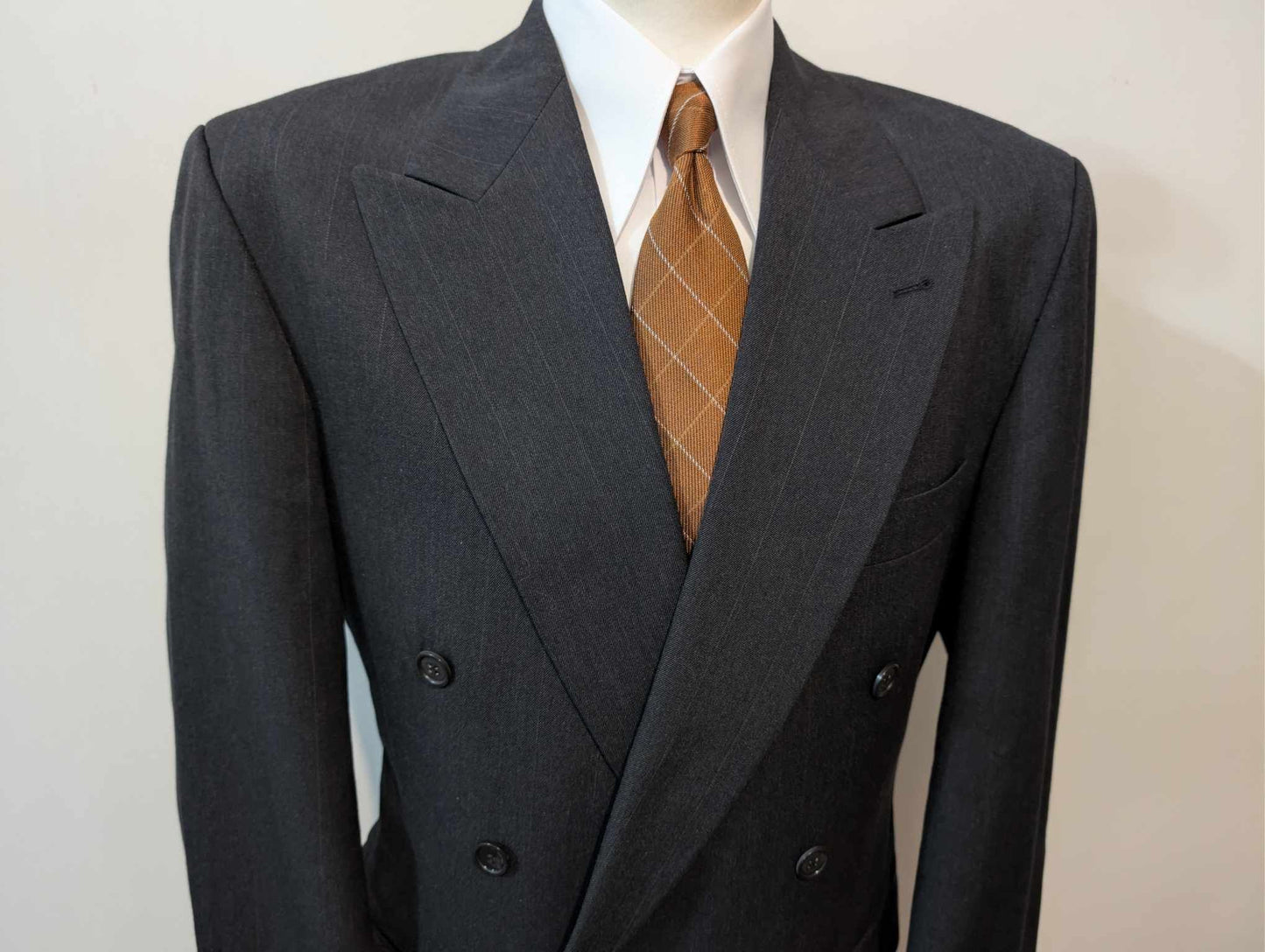 Classique costume croisé pinstripe en laine