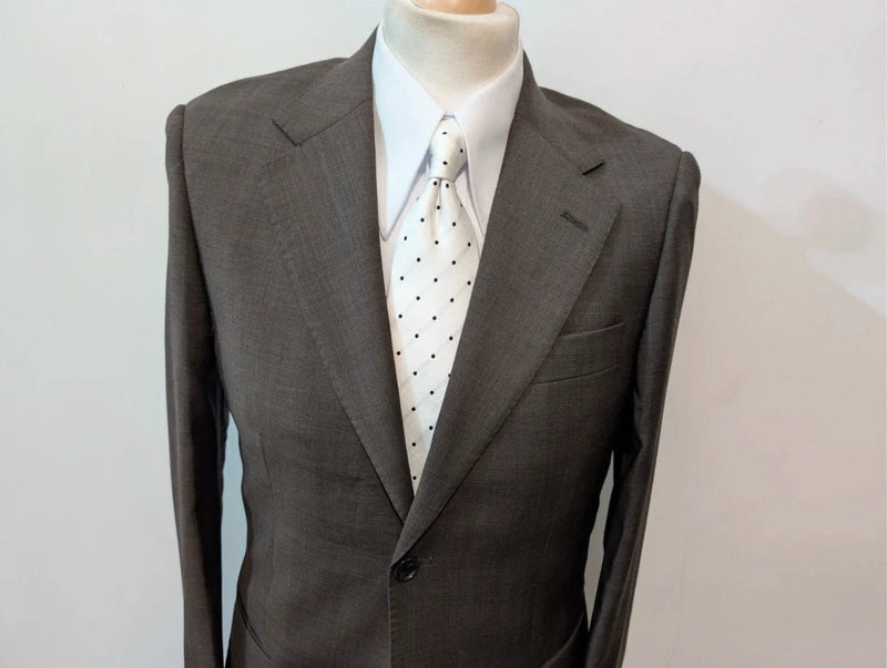 Toller brauner Wollanzug