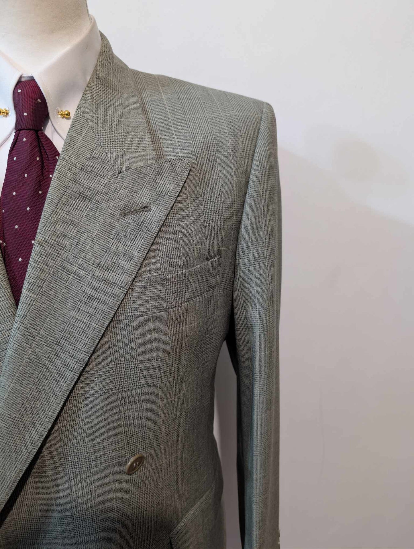 Magnifique costume croisé à carreaux en laine