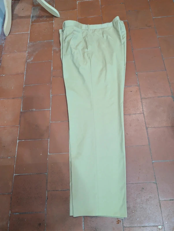 Größe 50FR Creme-beige Wollhose