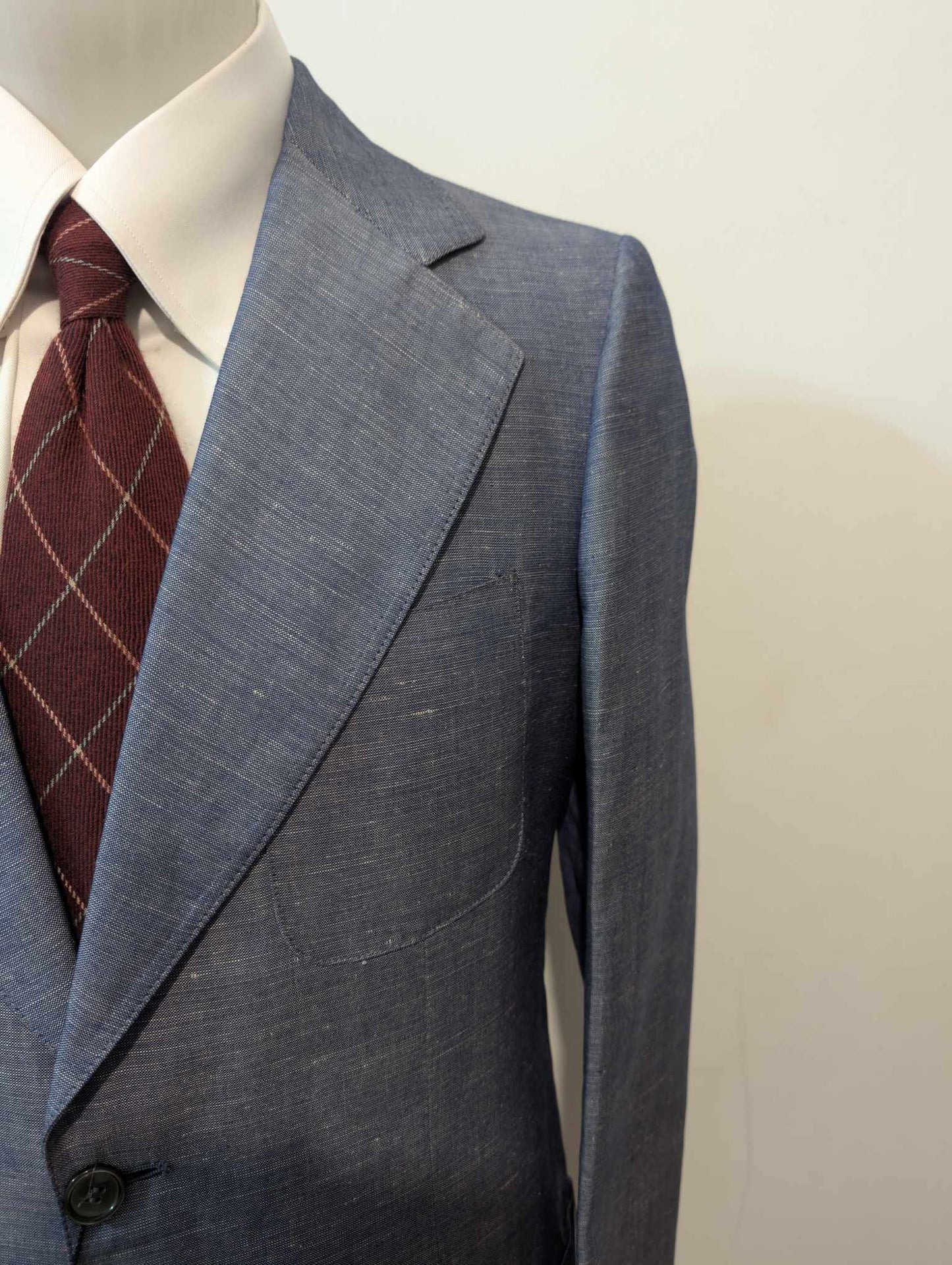 Petit costume bleu en laine