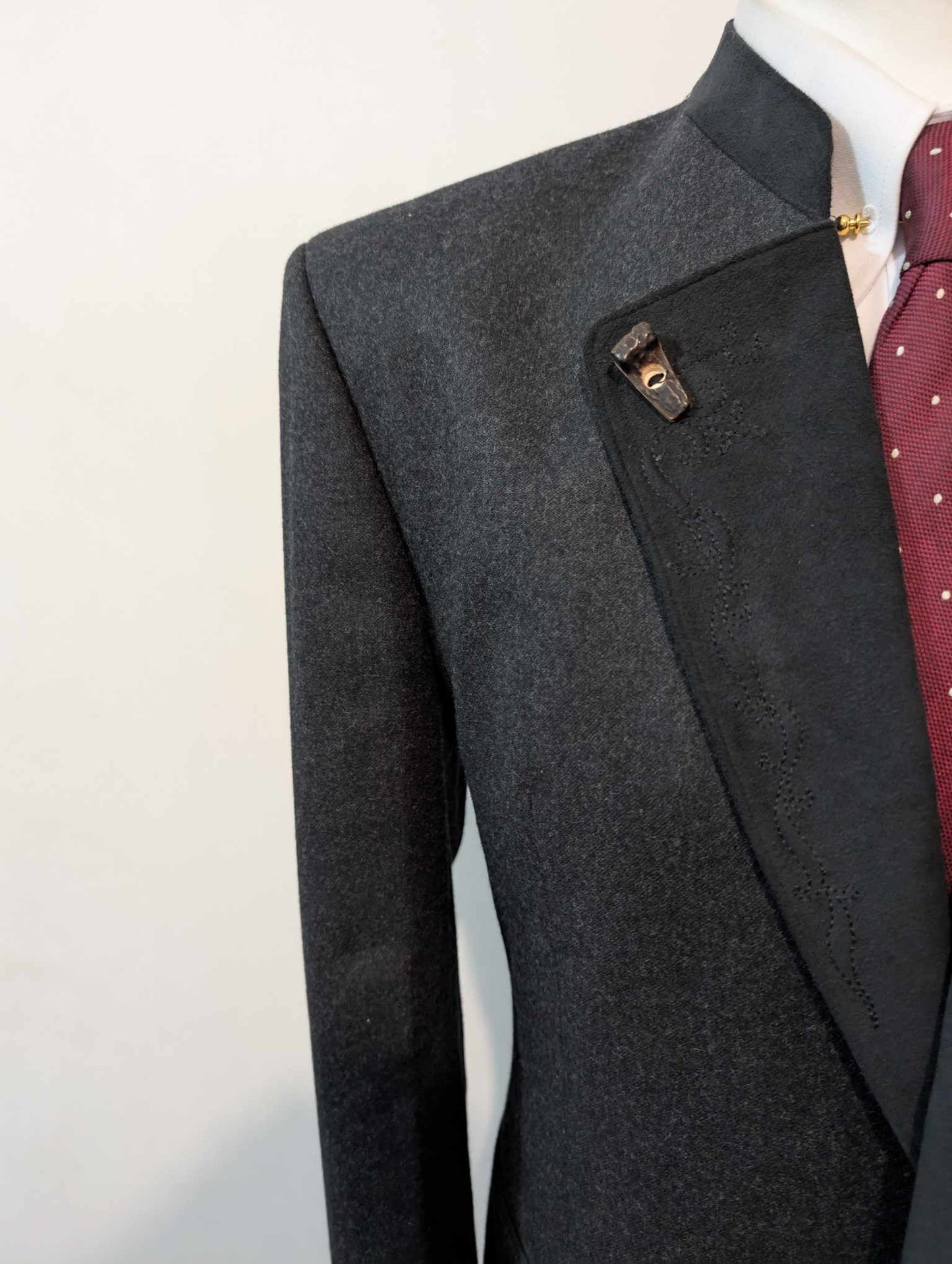 Merveilleux costume autrichien en flanelle
