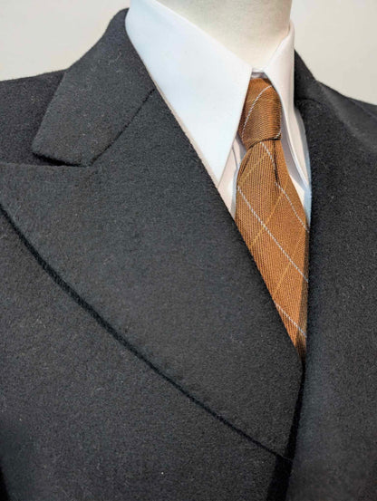 Wunderschöner schwarzer Wollmantel