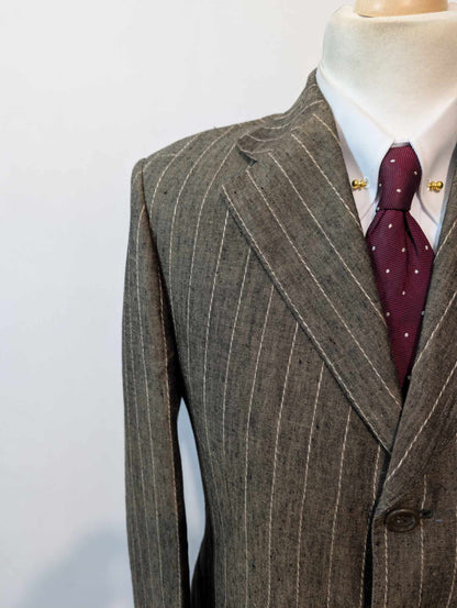 Magnifique costume a rayures en lin