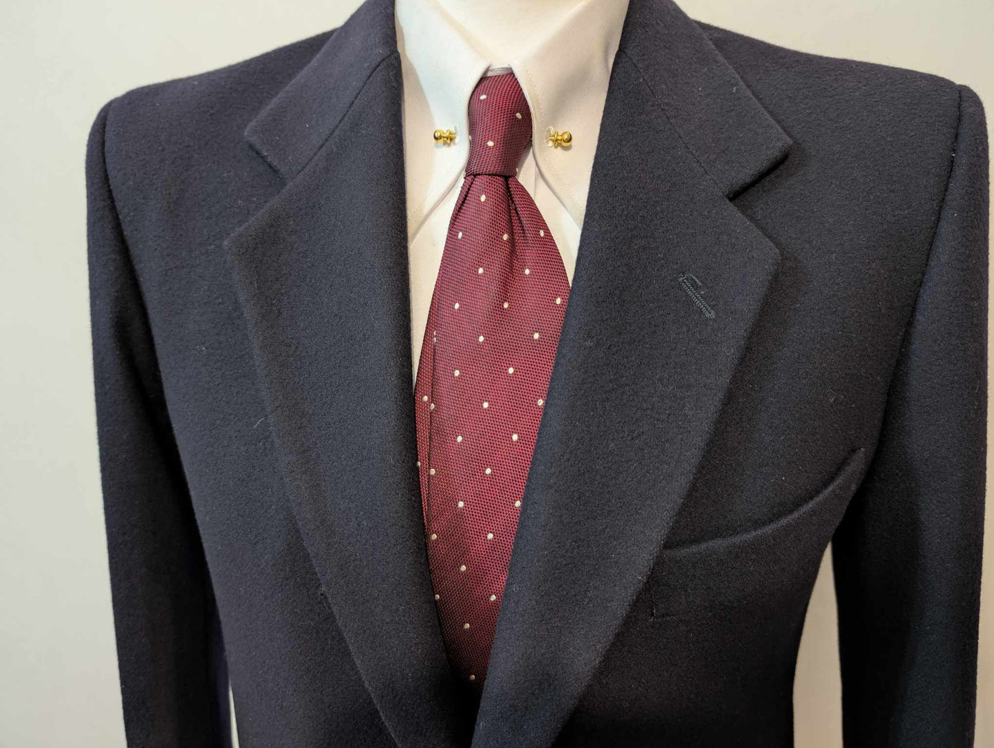 Élégante veste de couleur bleu marine en flanelle de laine et cache