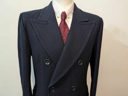 Fantastique manteau croisé de couleur bleu marine en laine