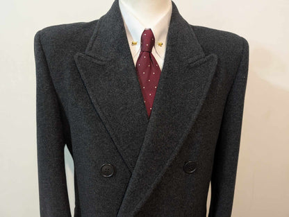 Classique manteau croisé gris en laine