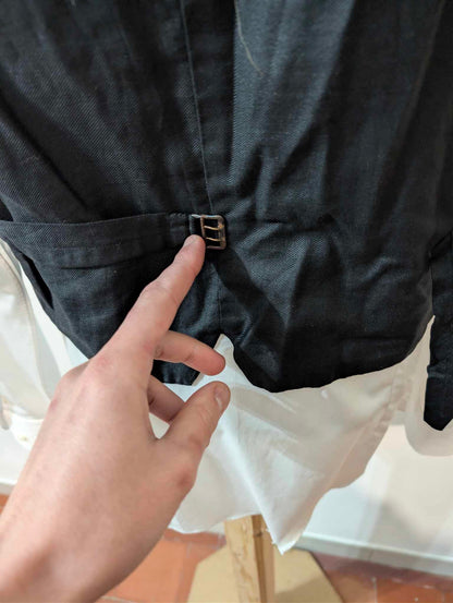 Schwarzer doppelreihiger Wollcardigan