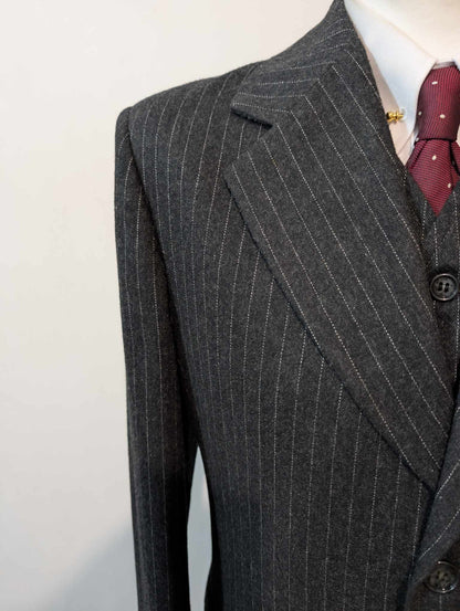 Mystérieux costume 3 pièces pinstripe en flanelle lourde