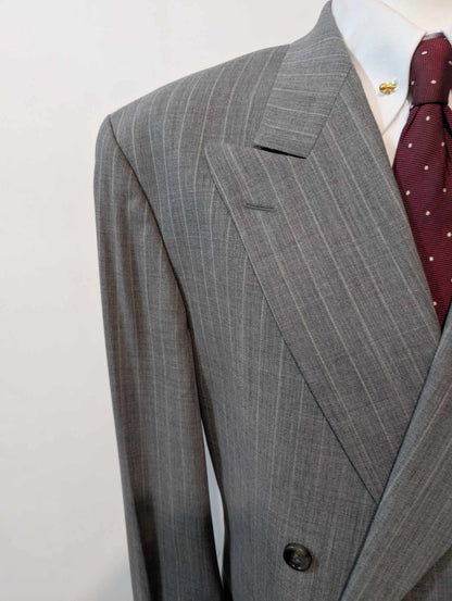 Formidable costume croisé pinstripe en laine