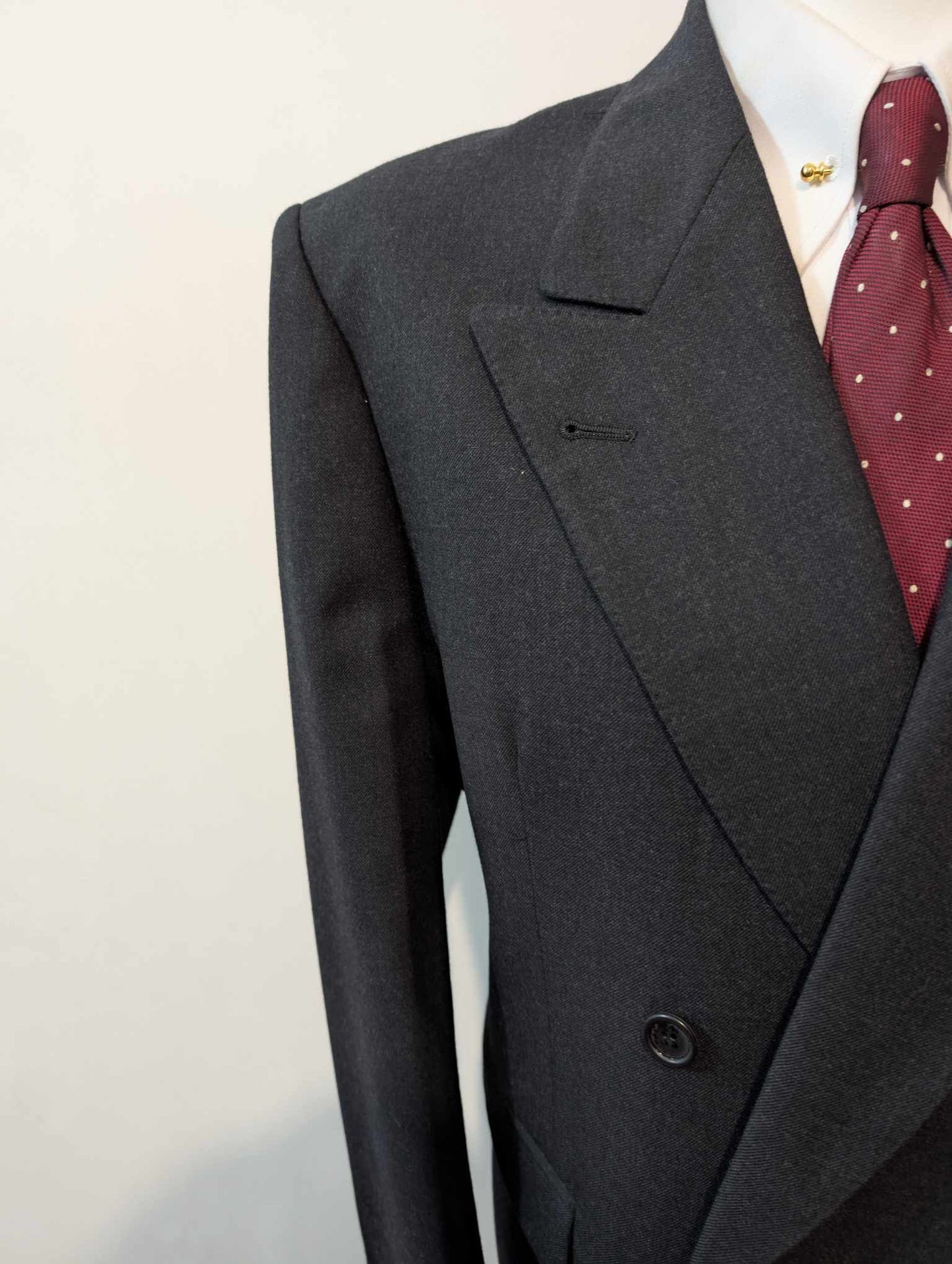 Classique costume croisé gris en laine