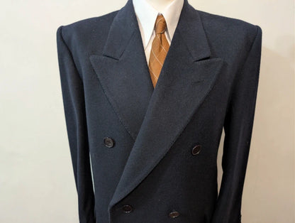 Legendärer marineblauer Zweireihermantel aus Wolle