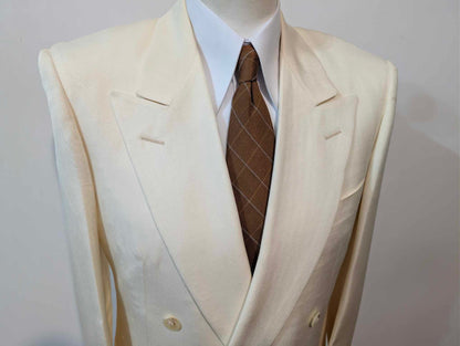 Angelique zweireihiger cremefarbener Seidenanzug