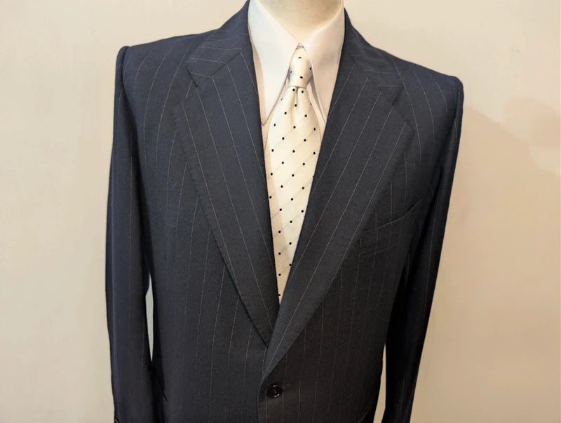 Magnifique costume pinstripe en flanelle lourde