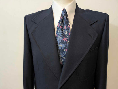 Nice wool navy blue suit