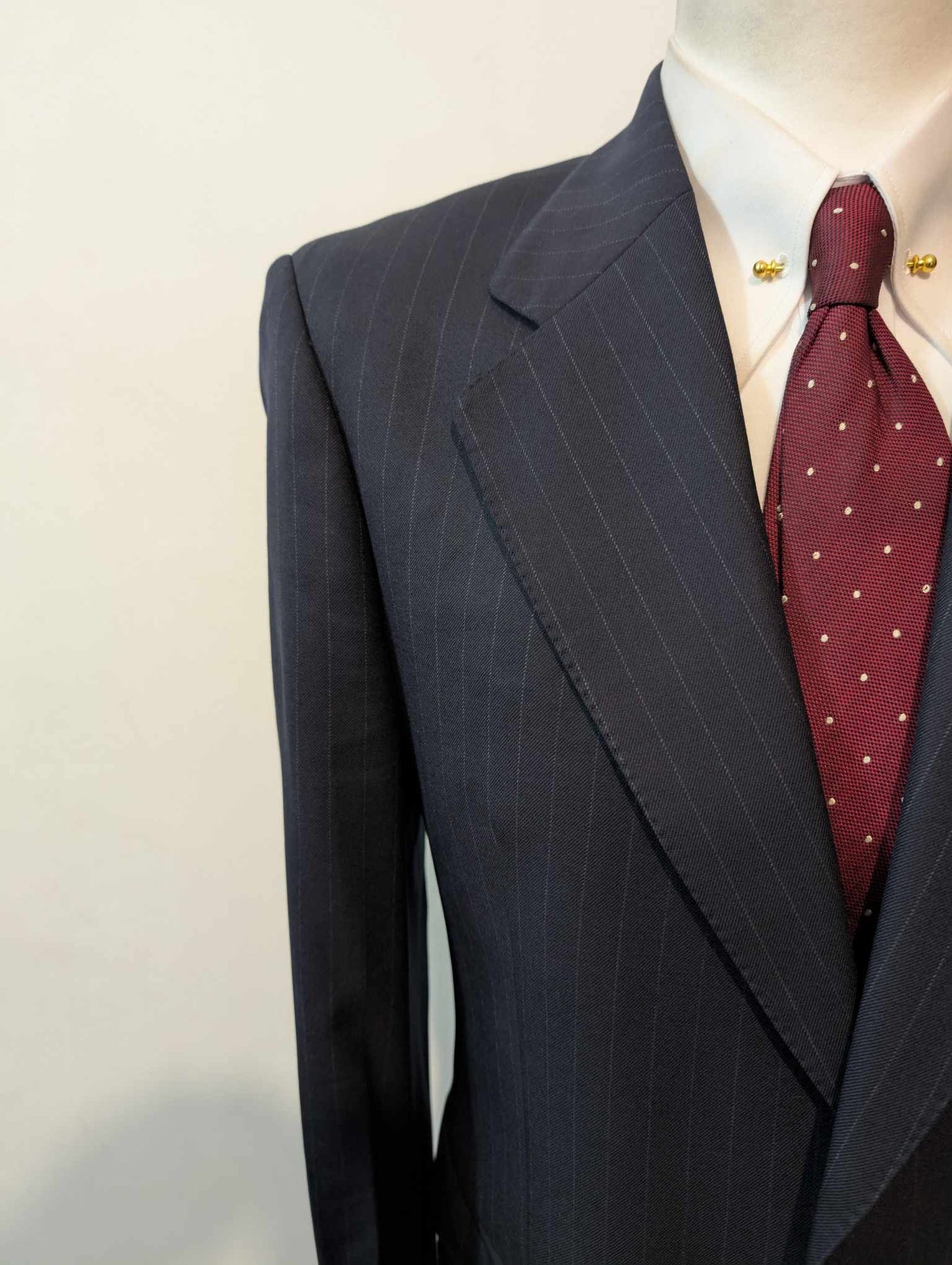 Méchant costume pinstripe en laine