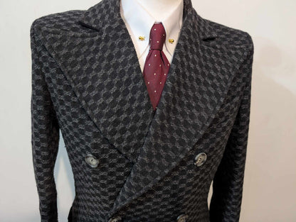 Étrange manteau croisé en laine