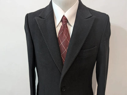Petit manteau noir en laine