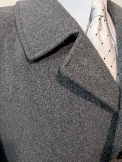 Original grauer Wollmantel aus Lauden