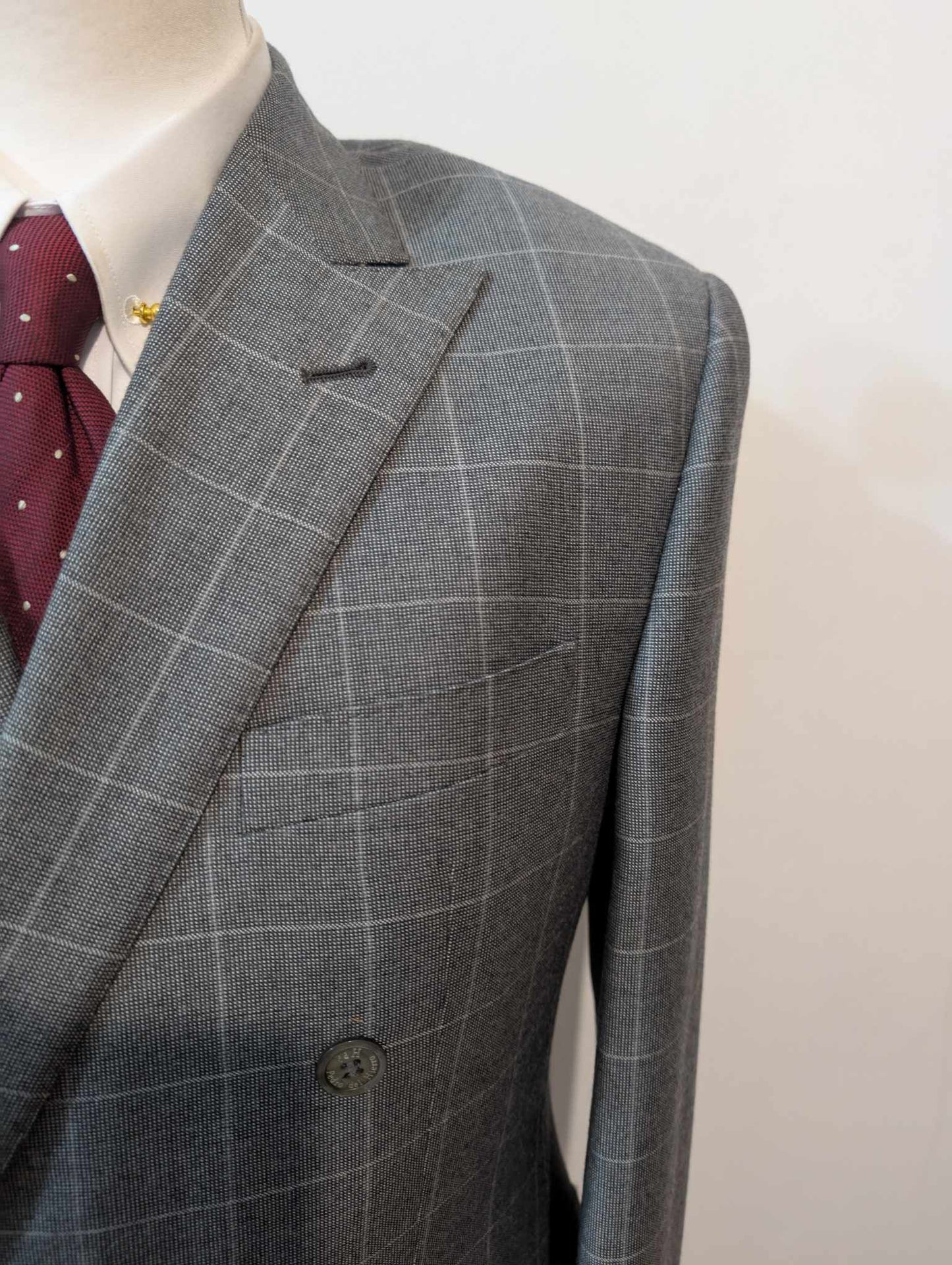 Impressionnant costume croisé à carreaux en flanelle de laine