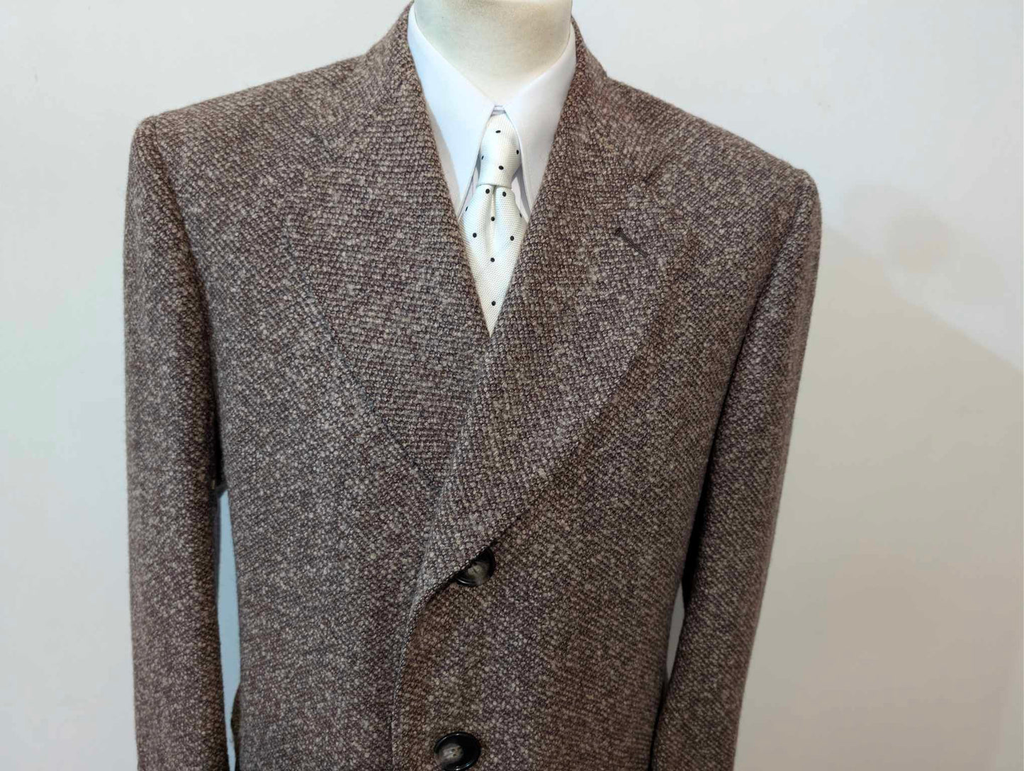 Élégant manteau marron en tweed