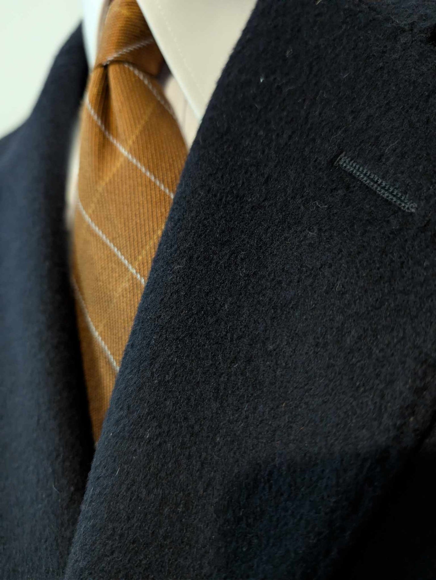 Classique manteau bleu marine en laine