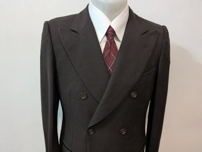 Schöne, zweireihige braune Wolljacke