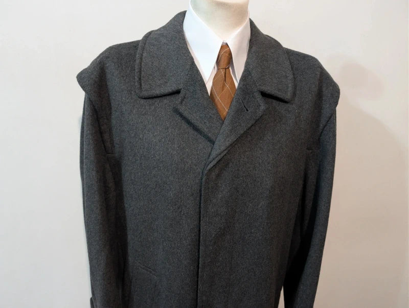 Prächtiger Lodenmantel aus Wolle