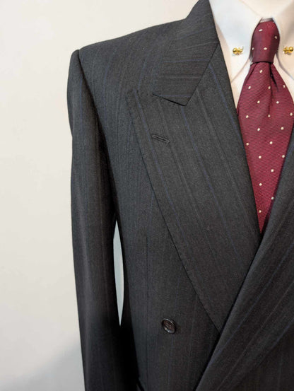 Méchant costume croisé pinstripe en laine