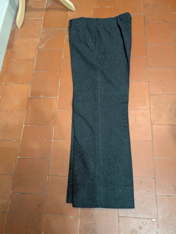 46FR Schwere graue Flanellhose