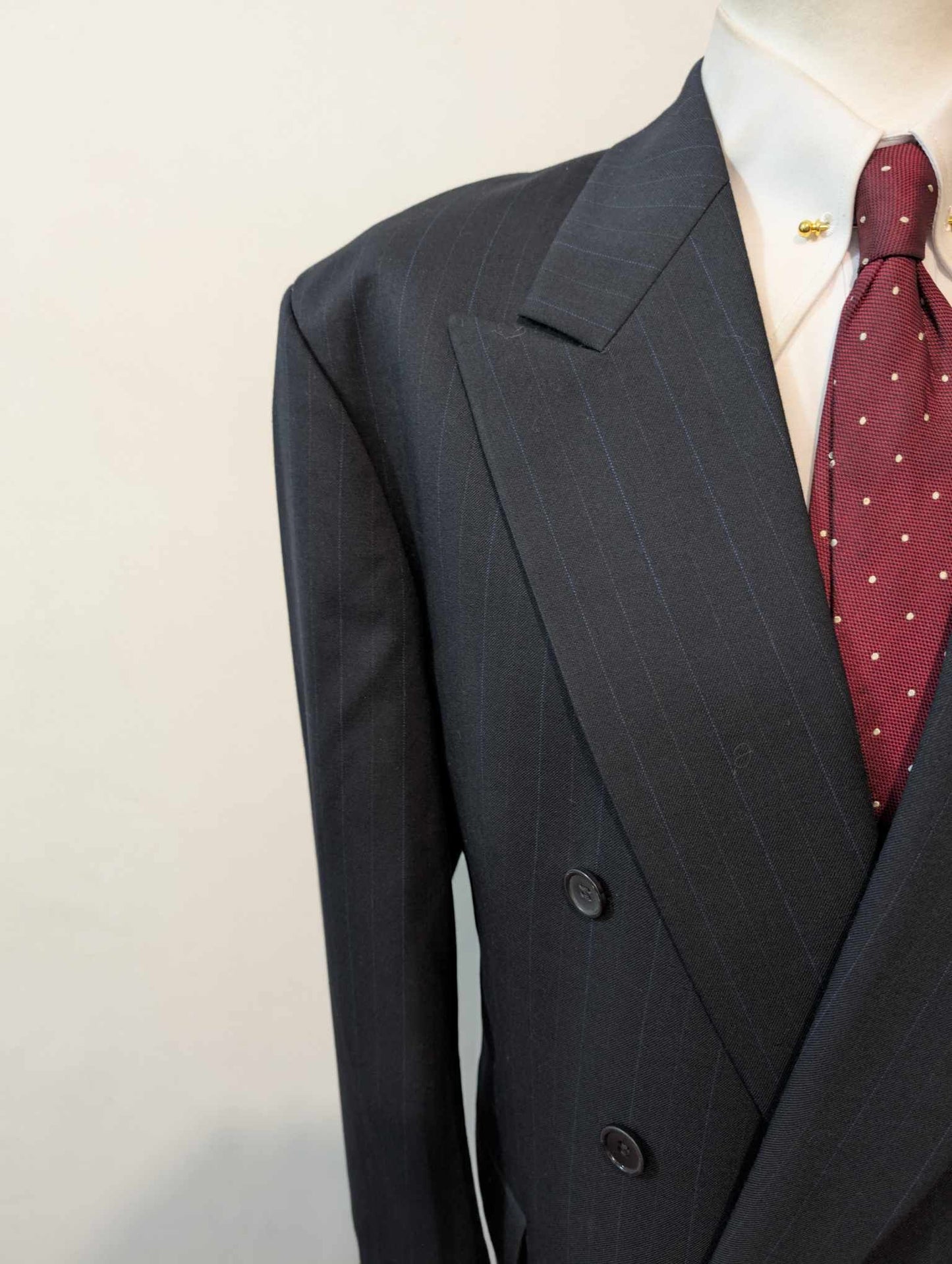 Fabuleux costume croisé pinstripe en laine