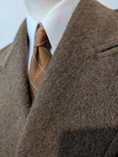 Gentil manteau croisé marron en laine