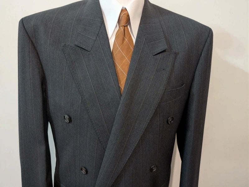 Prächtiger, zweireihiger, gestreifter Wollanzug