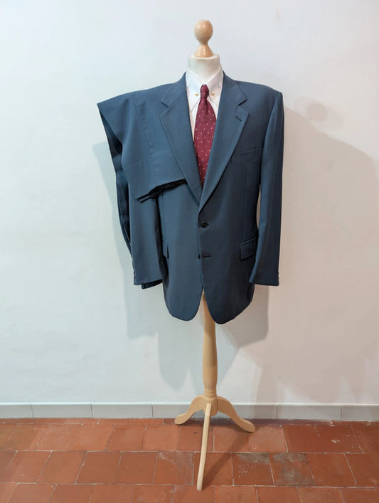 Classique costume bleu en laine légère
