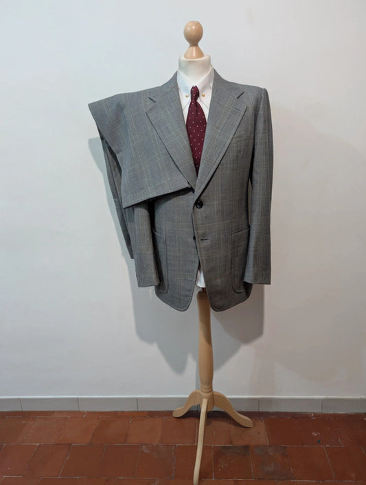 Exceptionnel costume gris a carreaux en laine