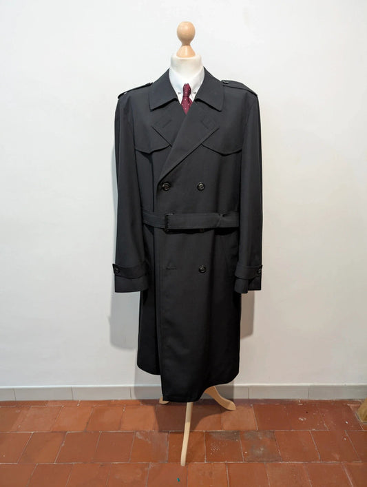 Grand trench coat
