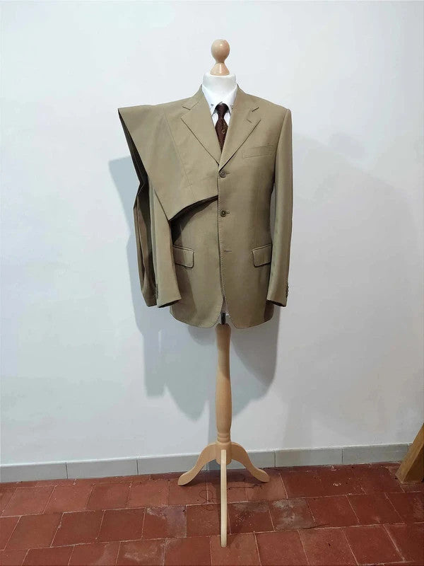 Classic beige suit in fine wool