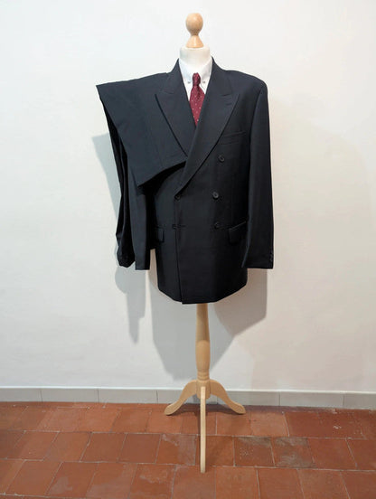 Élégant costume croisé bleu marine en laine