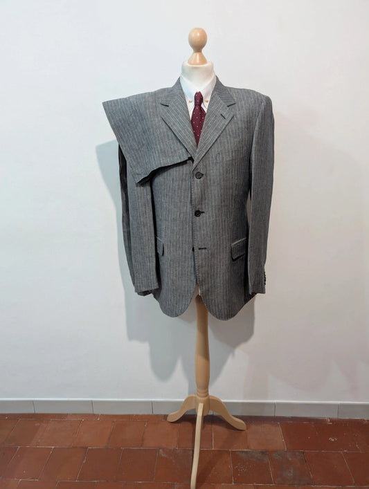 Génial costume pinstripe en lin