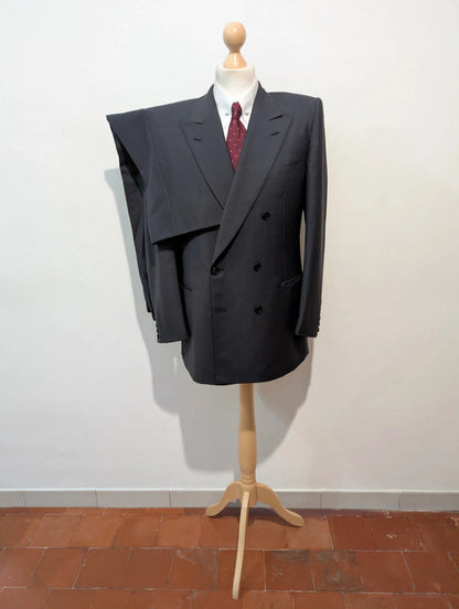 Excellent costume croisé gris bleu en laine froide