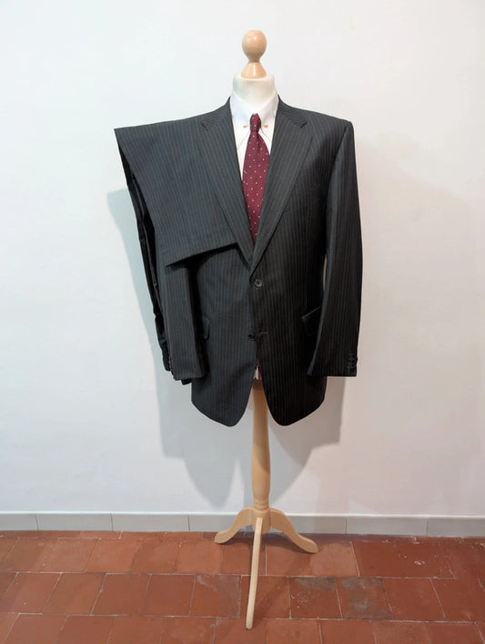 Sublime costume pinstripe en laine et soie