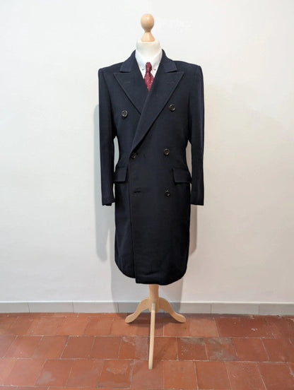 Élégant manteau croisé bleu marine