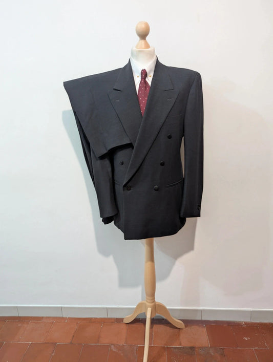 Formidable costume croisé en laine