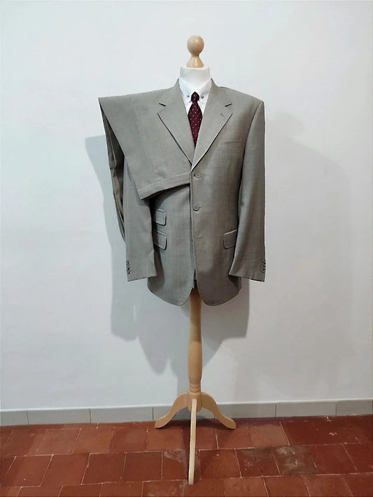 Classic gray suit loro Piana