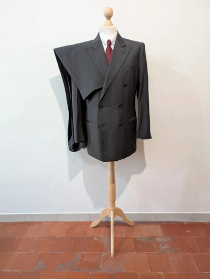 Légendaire costume croisé gris en laine