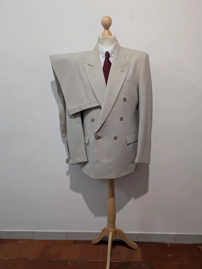 Magnifique costume croisé gris crème en laine