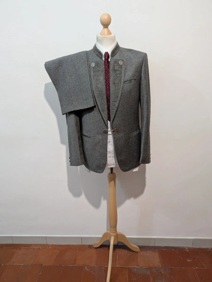 Magnifique costume gris en flanelle