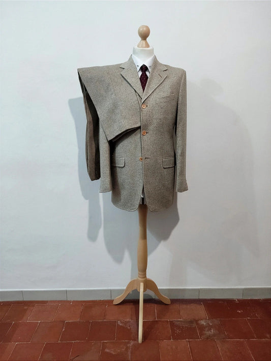 Adorable gray beige tweed suit